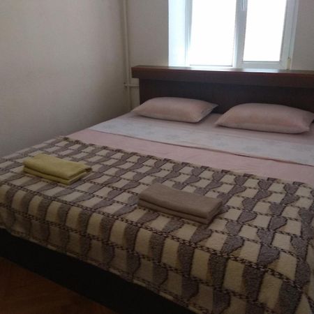 3- Х Комнатная Квартира В Центре Rivne Extérieur photo