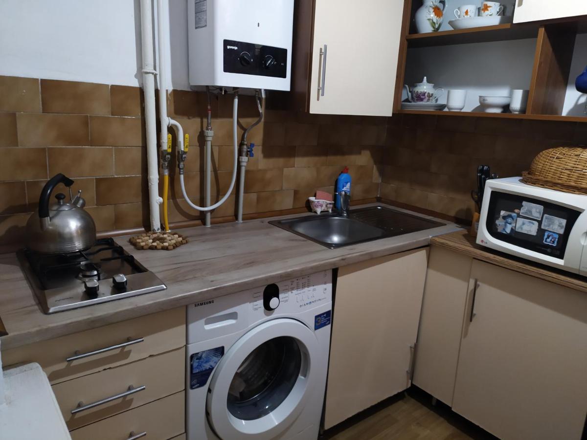 3- Х Комнатная Квартира В Центре Rivne Extérieur photo