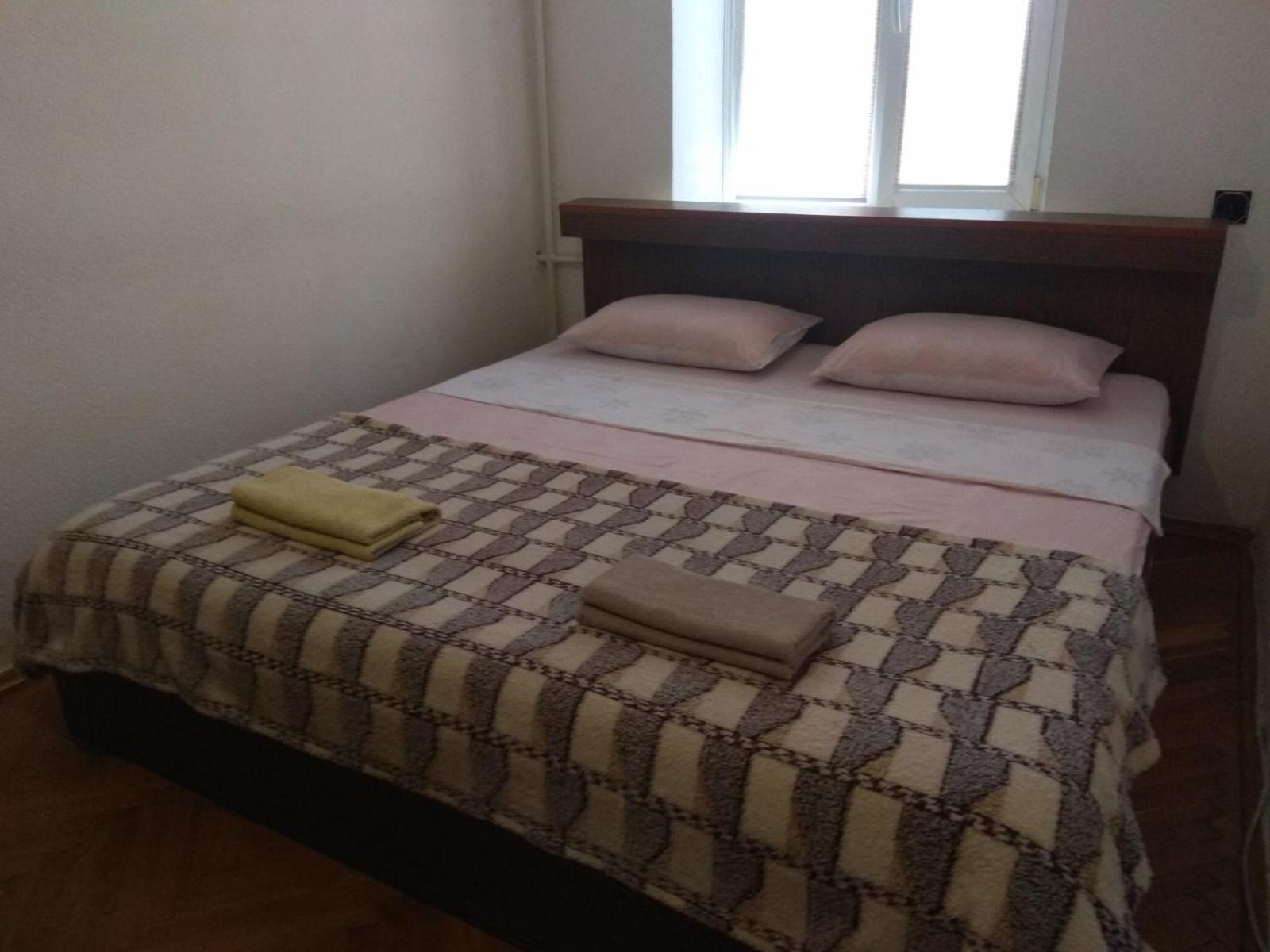 3- Х Комнатная Квартира В Центре Rivne Extérieur photo